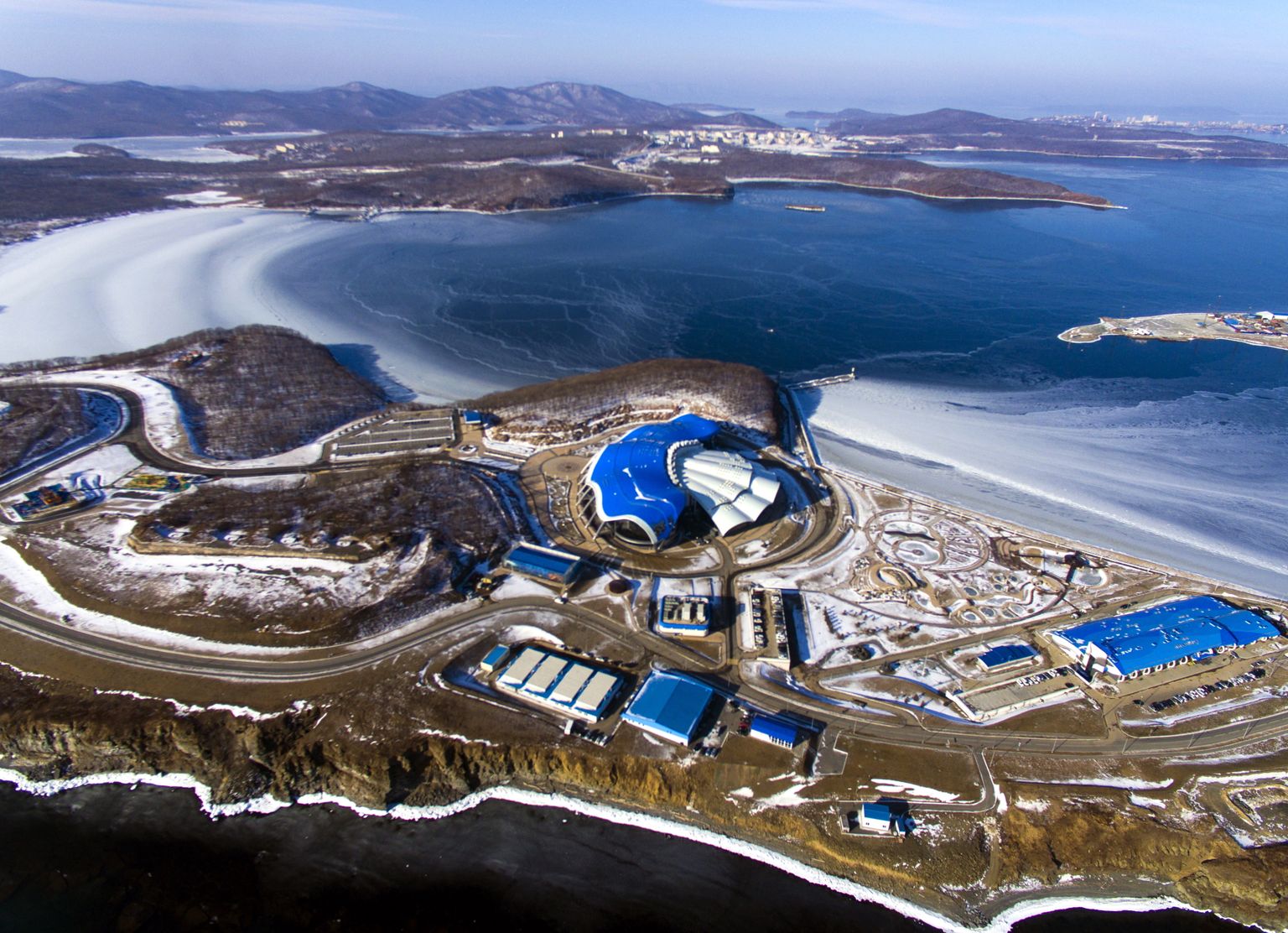 Vladivostoki piiridesse kuuluv Russki saar, kus asub ka Venemaa Föderaalne Kaug-Ida Ülikool. Pilt on illustreeriv.