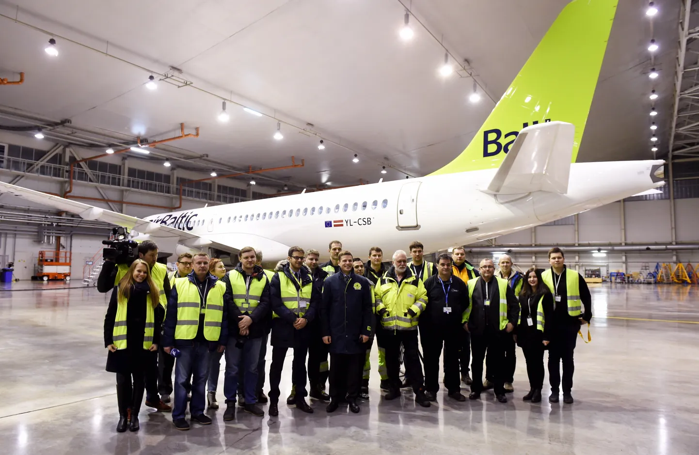 Bombardier CS300
