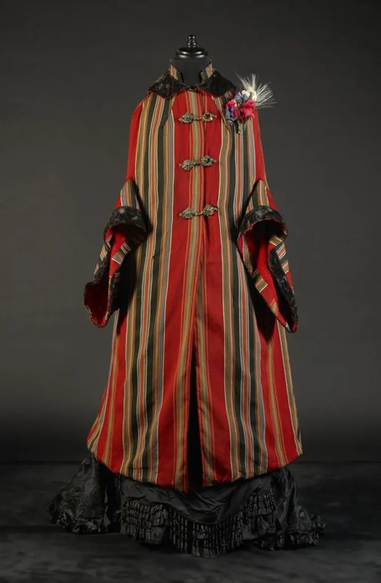 Villane triibuline jalutuskeep. Must taftseelik Worthi ja Boberghi moemaja (1860–1895). Pariis, 1880 Aleksandr Vassiljevi Fond