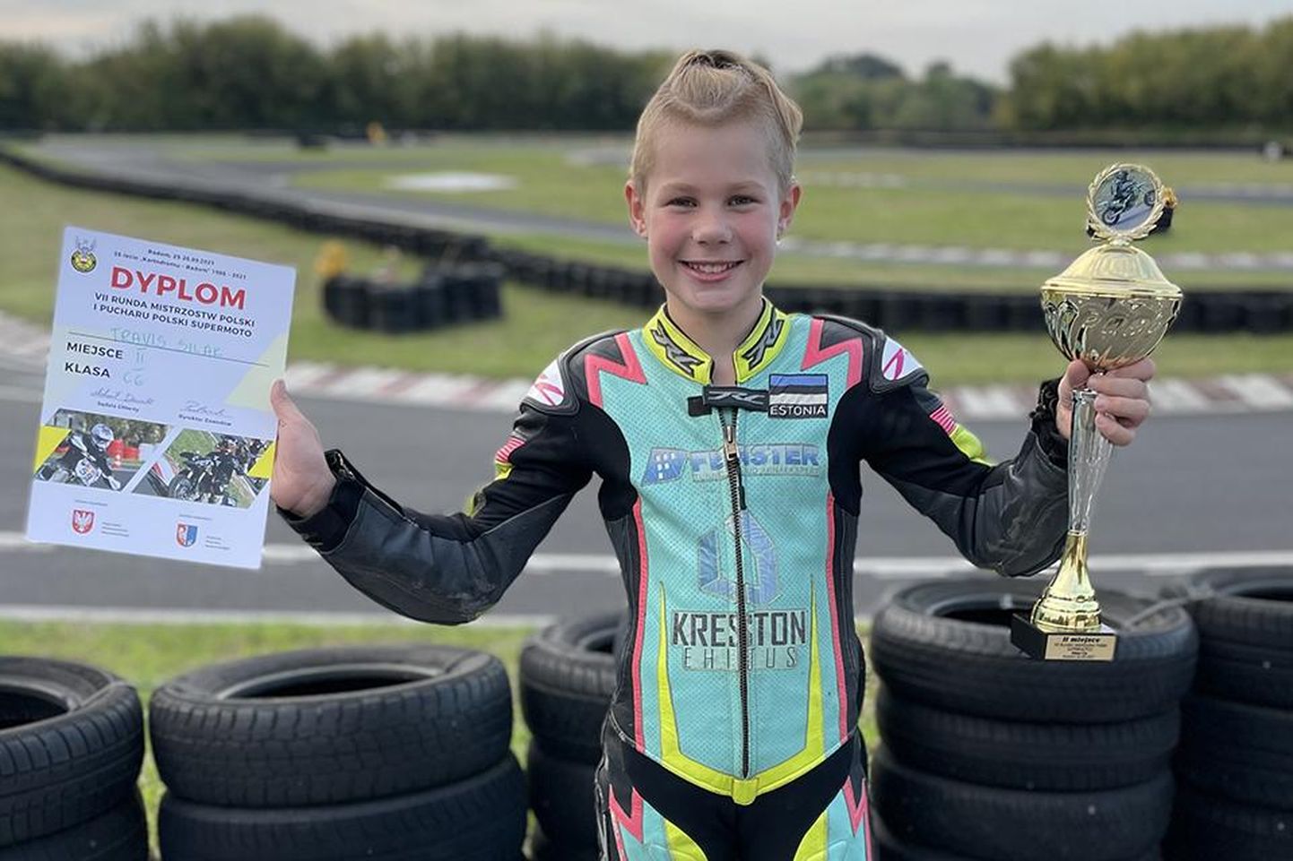 Pärnu Almaca motoklubi võidusõitja, kümneaastane Travis Siilak pärjati 65 ccm masinaklassis Poola noortemeistriks.