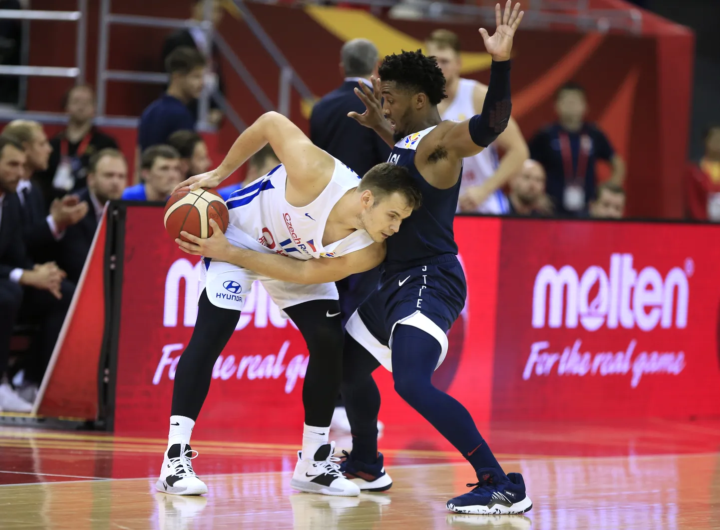 Donovan Mitchell kaitses