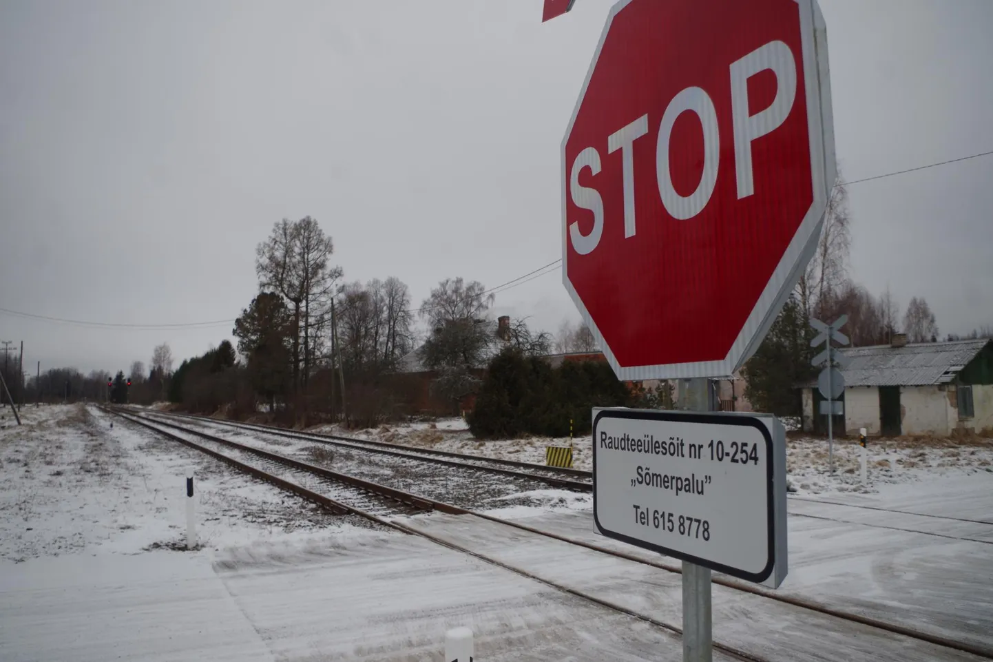 Võru ja Valga vahel asuv Sõmerpalu raudteejaam.