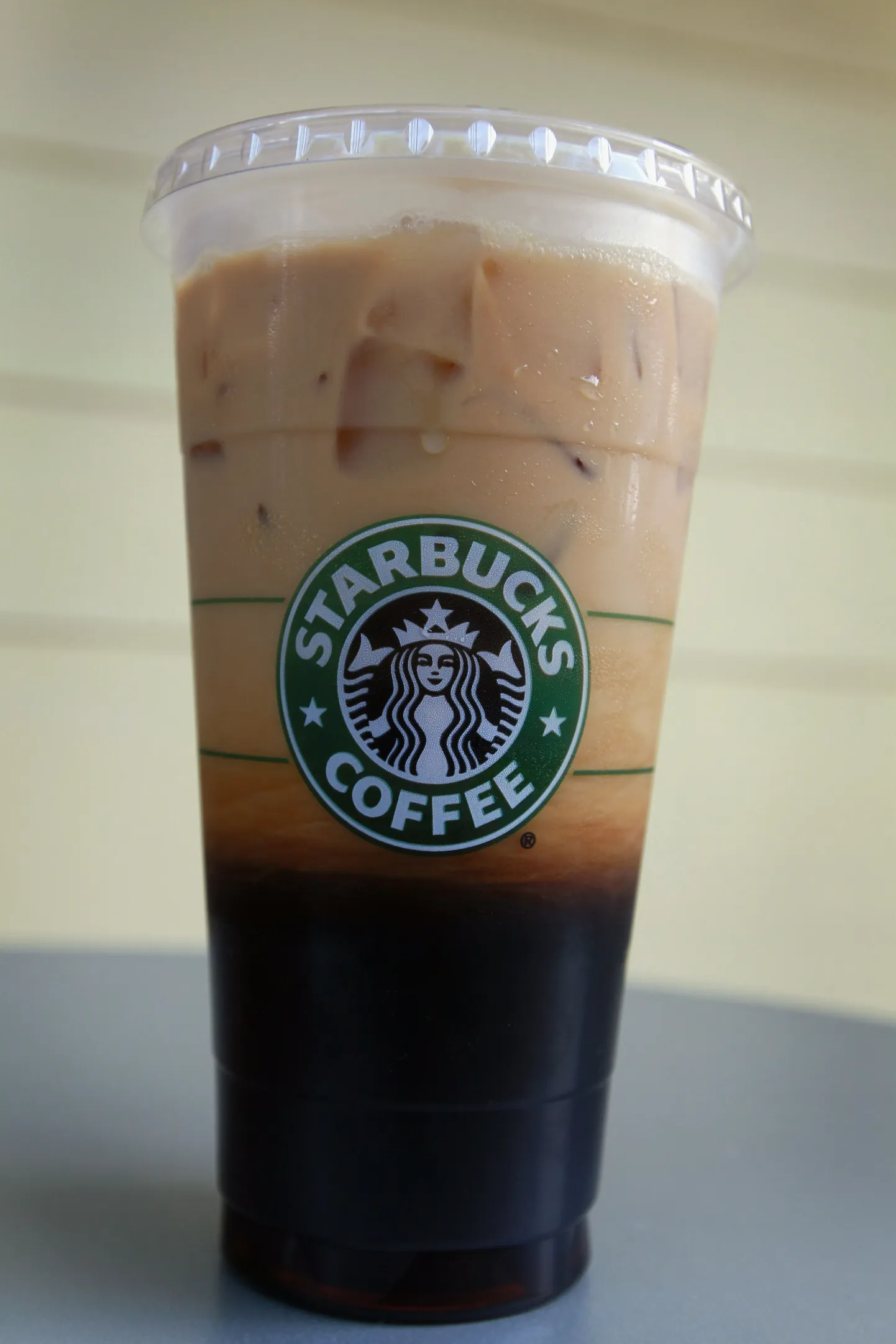 Starbucksi ligi liitrine kohvitops Trenta