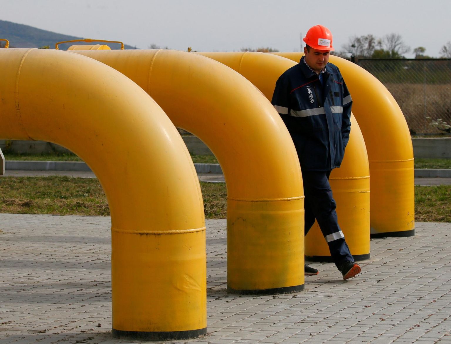 Töötaja Ukraina Berehove gaasimõõtejaamas.