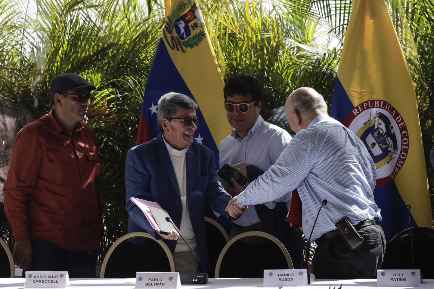 Kolumbijas komunistu teroristu grupējuma "Nacionālās atbrīvošanas armija" sarunas ar valdību
