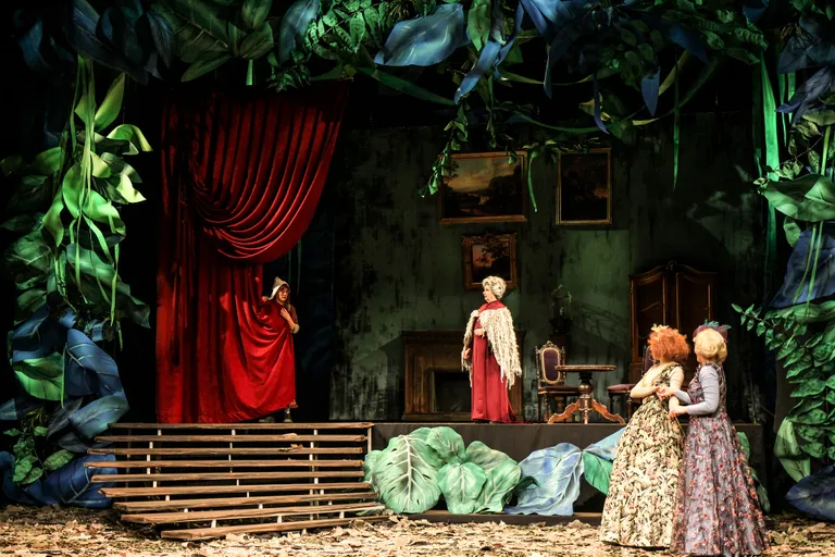 Väikeste teatrisõprade rõõmuks rännatakse üheskoos unistusteilma.