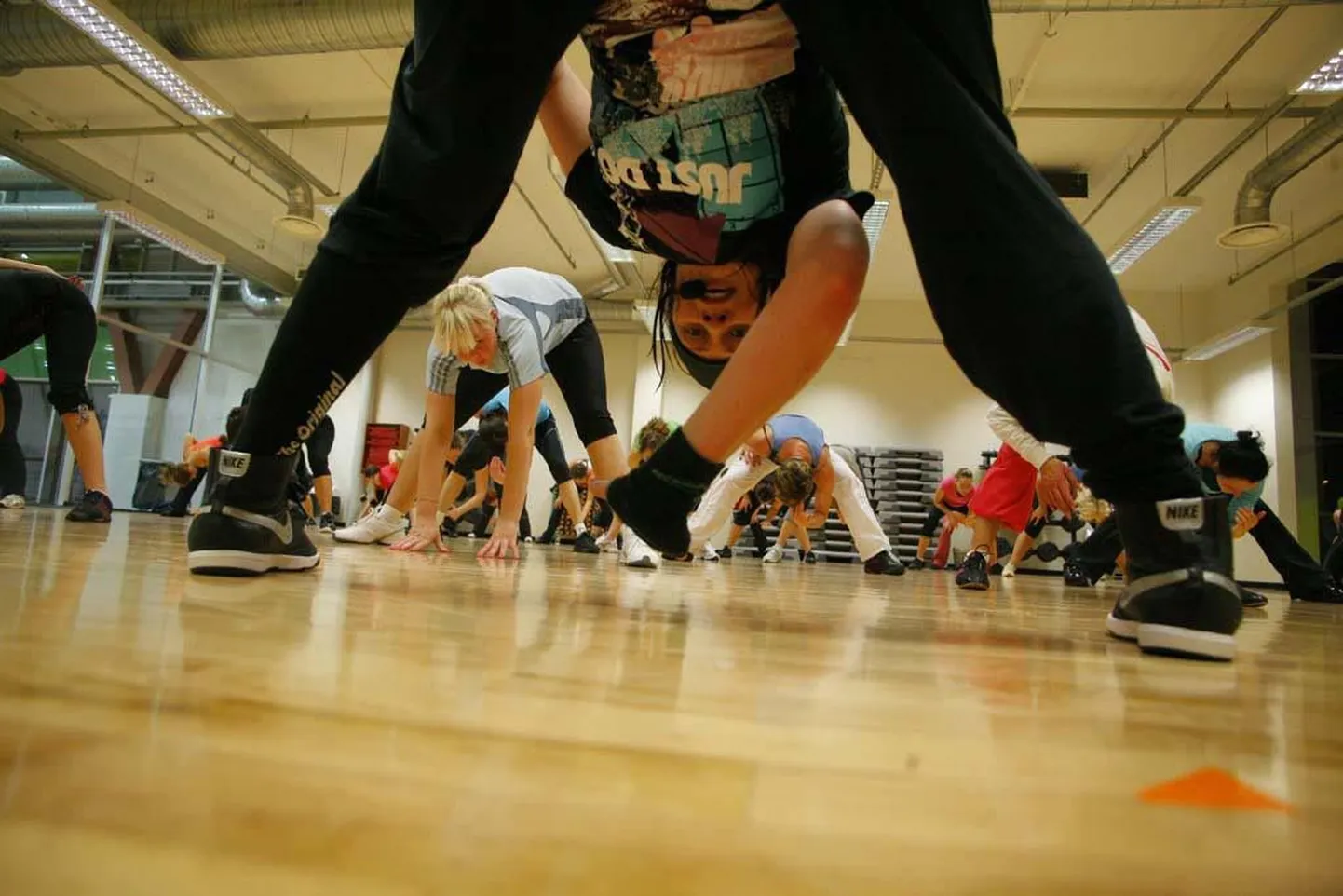 Tiina Sarapuu juhtimisel on BodyJam lõbus treening, mis peaks järjepideva harjutamisega parandama iga trennis osaleja tantsuoskustki.