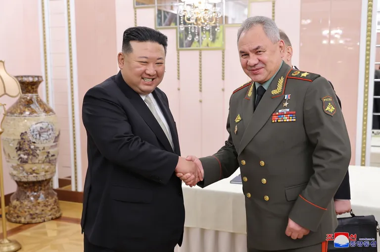 The Russian army has received support from North Korea in the form of munitions and soldiers. Although the quality of ammunition is poor and the number of North Korean soldiers is not large, this allows the Russians to press forward. Pictured: the ruler of the Democratic People's Republic of Korea (DPRK), Kim Jong-un, and the then minister of defense of Russia, Sergei Shoigu, at a meeting on July 26, 2023.