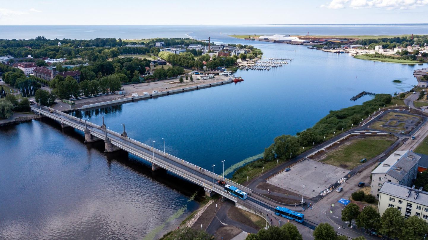 Pärnu linnavalitsus plaanib lähiaastate ühe suurema investeeringuna kesklinna uue silla ehitamist.