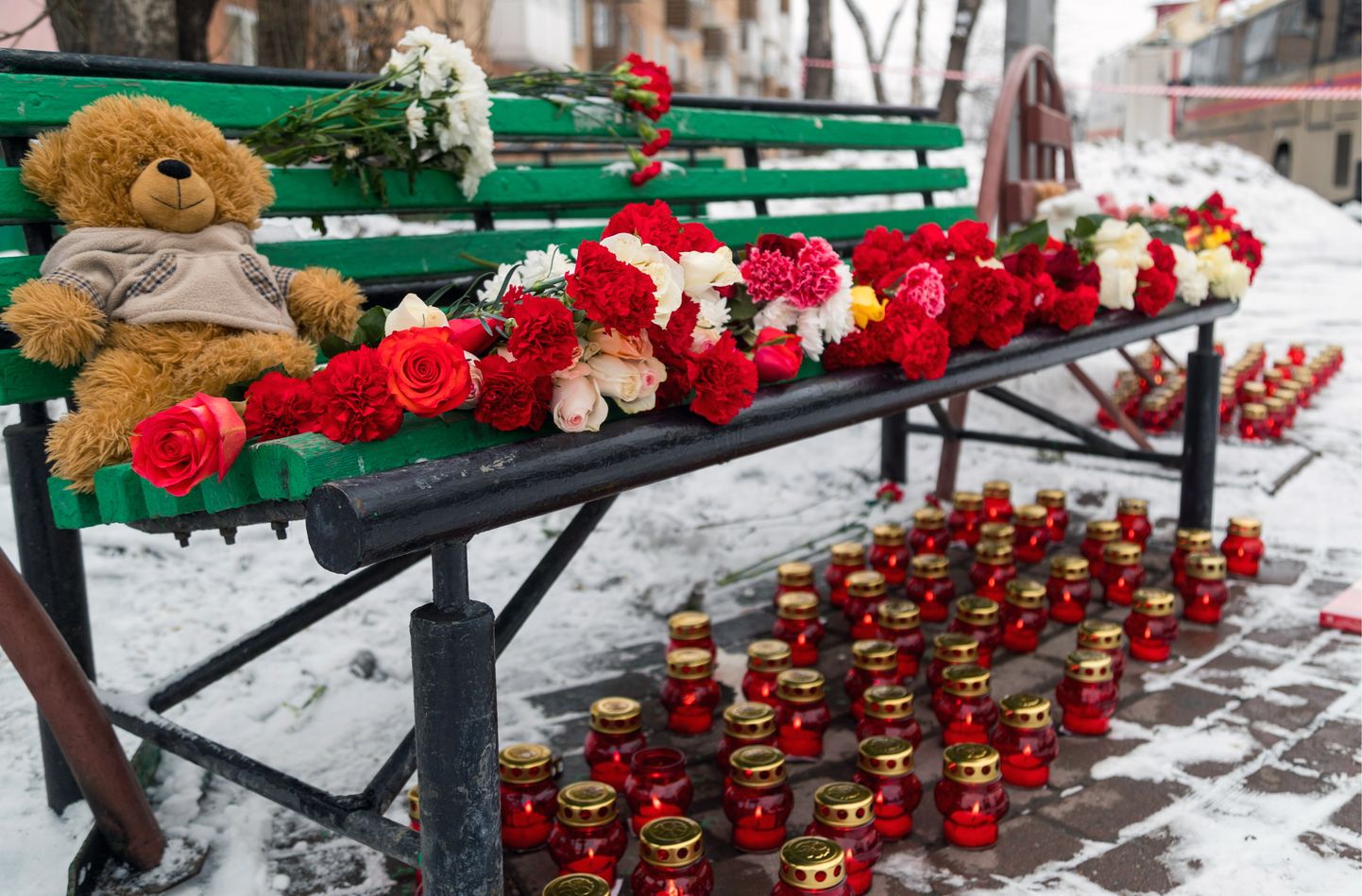 На месте кемеровского торгового центра «Зимняя вишня», при пожаре в котором 64 человека погибли и 79 пострадали, вероятно, разобьют сквер.