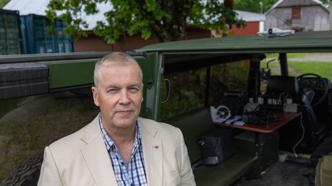 TIIT MEREN ⟩ Eesti vajab pragu just sõjalise taustaga presidenti