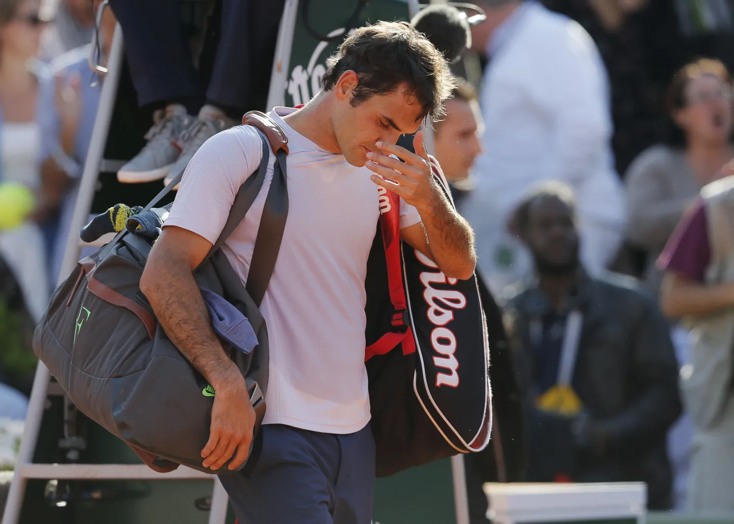 Pettunud Roger Federer