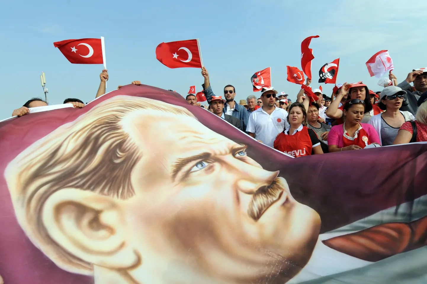 Türgis astus kohtu alla 56 väidetavat riigipöörajat.