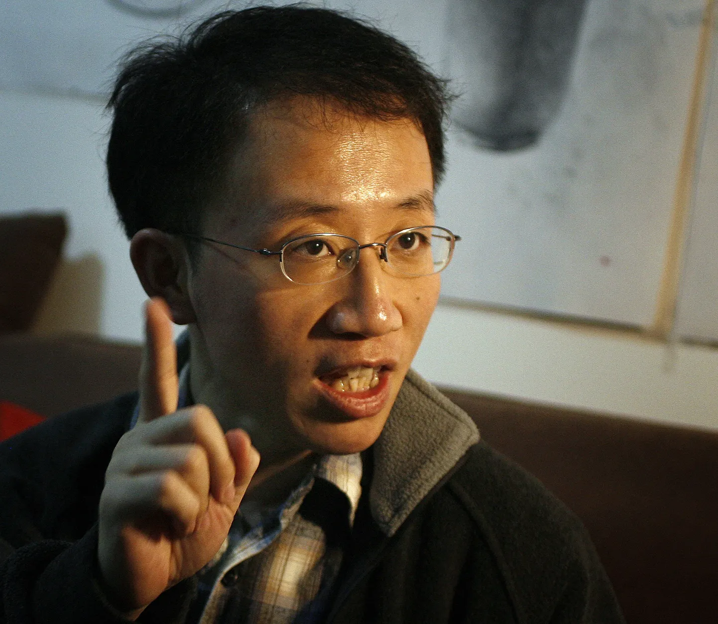 Hu Jia.