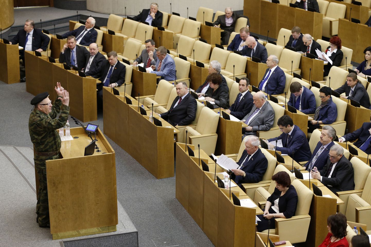 Vene Liberaaldemokraatliku Partei esimees Vladimir Žirinovski riigiduuma kõnepuldis 15. aprillil.