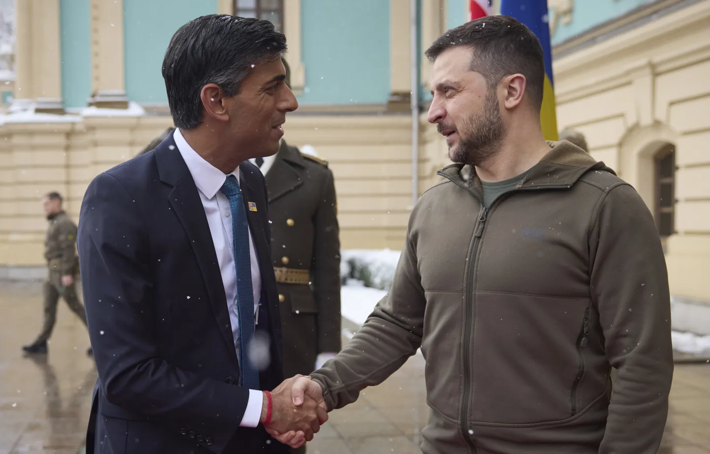 Премьер-министр Великобритании Риши Сунак и президент Украины Владимир Зеленский