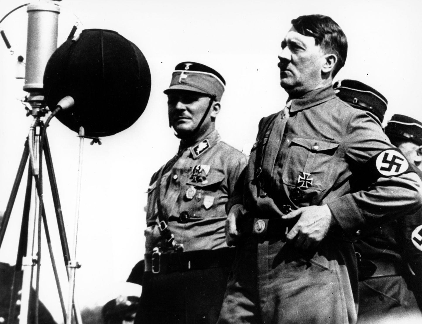 Saksamaa kantsler Adolf Hitler pidamas 7. mail 1933 Kielis kõnet