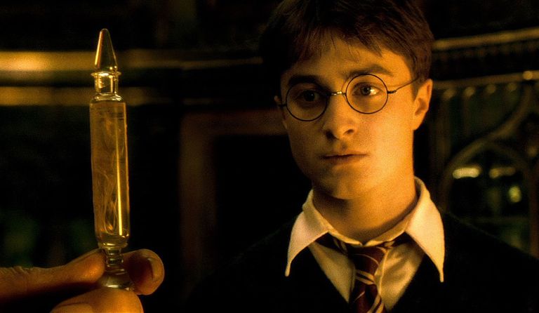 Daniel Radcliffe Harry Potteri rollis filmis «Harry Potter and the Half-Blood Prince»