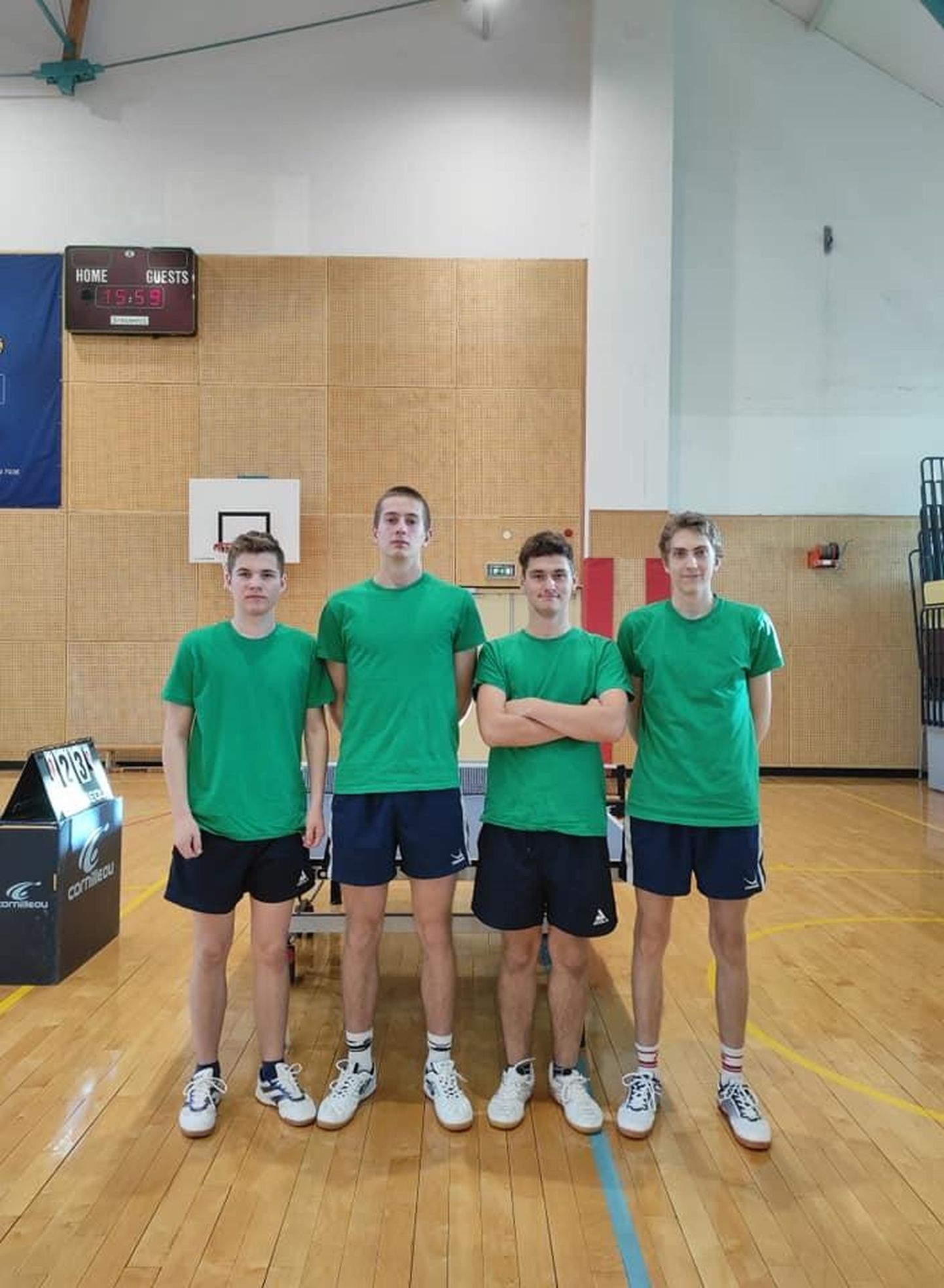 Viljandi spordikooli meeskond koosseisus (vasakult) Gert Vares, Siim Arak, German Kuznetsov ja Mihkel Arak teenis juunioride võistkondlikel meistrivõistlustel pronksmedali.