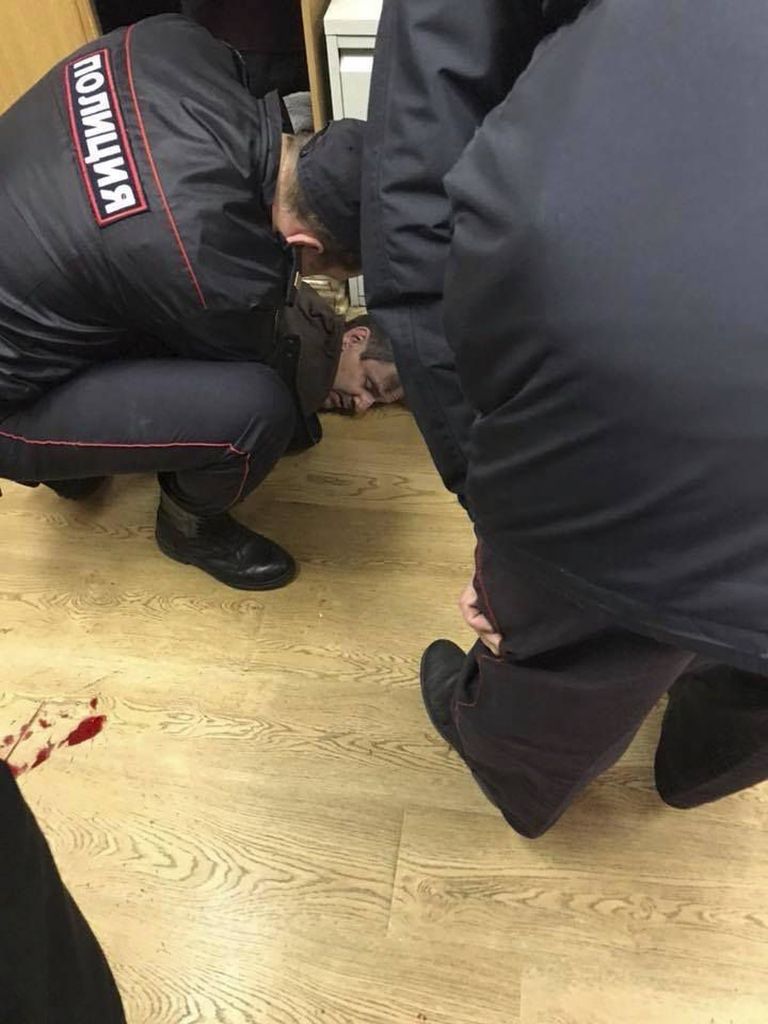 Ründaja peeti politseinike poolt kinni. Foto: Vitali Ruvinski/AP/Scanpix