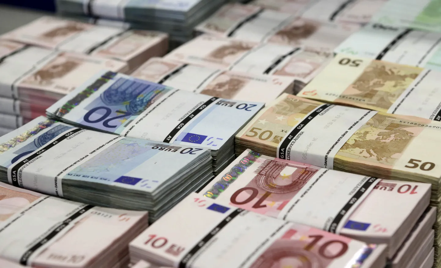 Pilt on illustratiivne, euro kupüürid