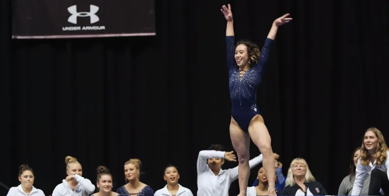 Katelyn Ohashi 2018.