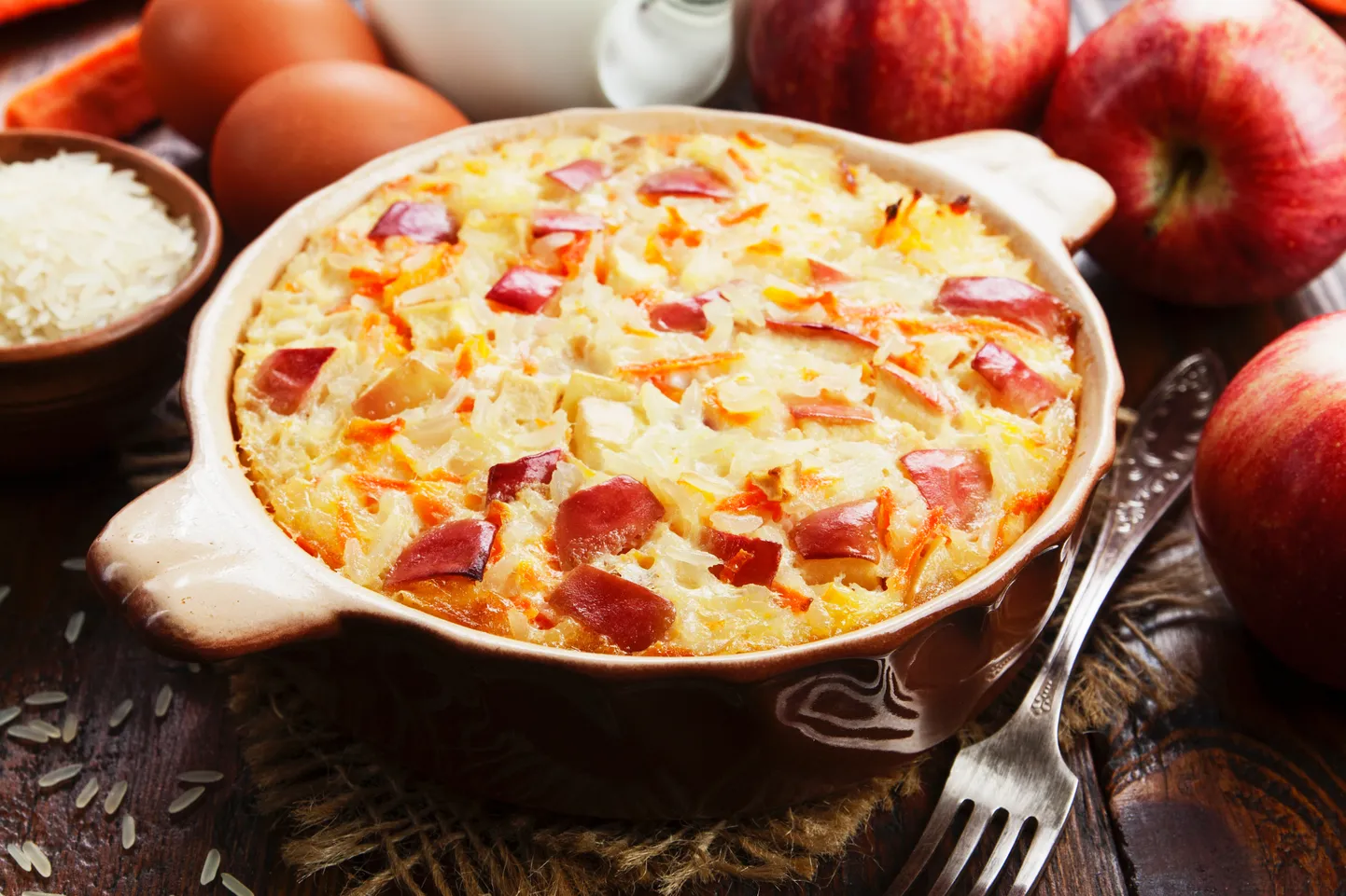 Творожная запеканка с яблоками
