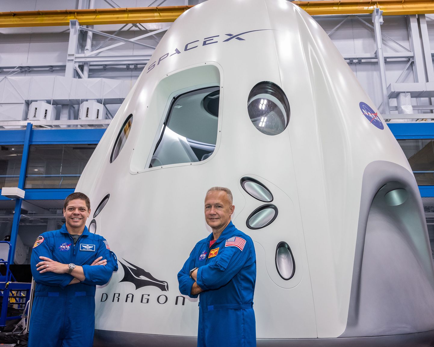 NASA astronaudid Robert Behnken (vasakul) ja Douglas Hurley SpaceX kosmoselaevaga Crew Dragon