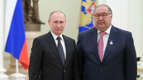 SERGEI METLEV ⟩ Kärbseid püütakse revolvriga, märatsev karu saab mett. Quel faux pas, la France!