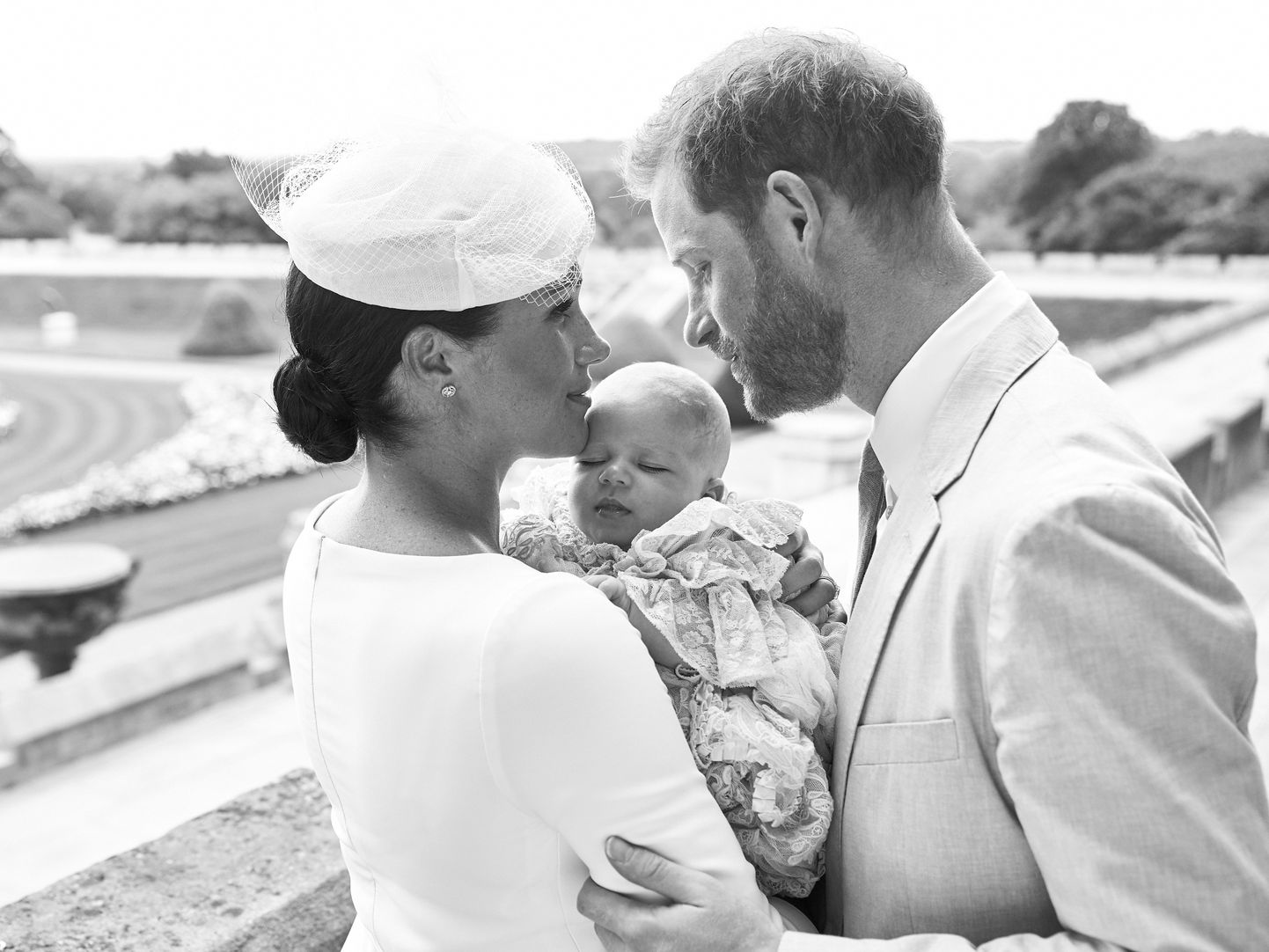 Harry, Meghan ja Sussexi-beebi Archie ristimispäeval