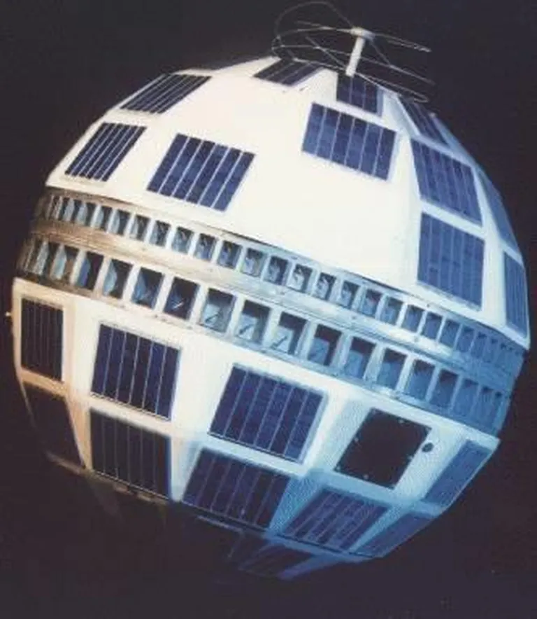 Sidesatelliit Telstar 1.