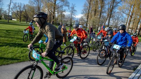 Таллинн продолжает субсидировать покупку велосипедов детям