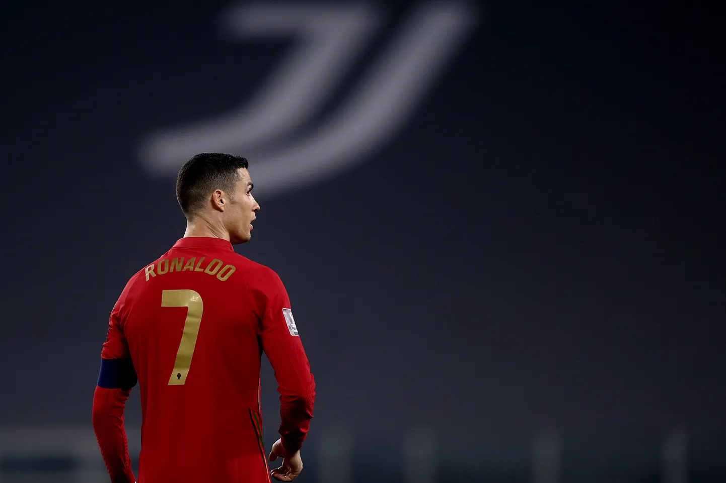 Cristiano Ronaldo nimi käib jalgpallist kirjutajatele aeg-ajalt üle jõu.