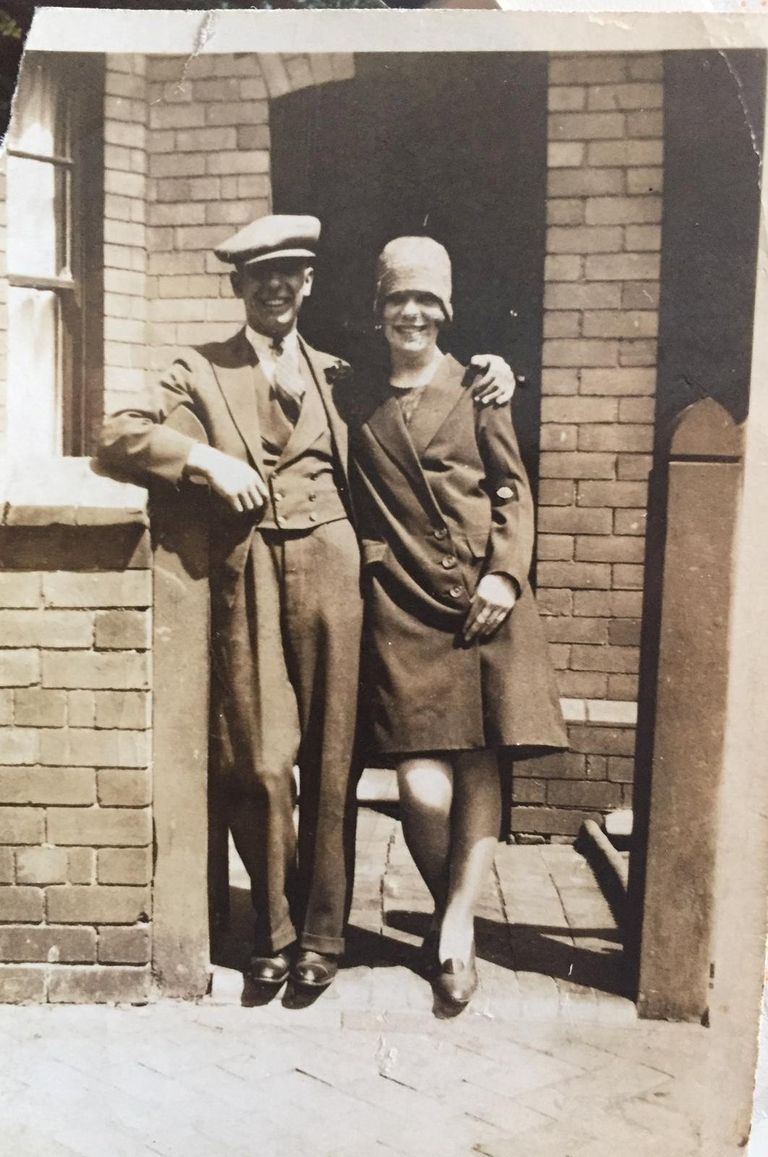 Hilda koos abikaasaga 1929. aastal.