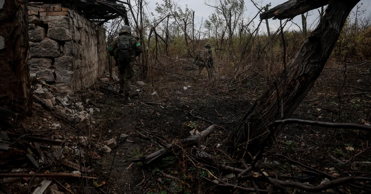 Zelenskõi sõnul suurendatakse rindel olevate väeüksuste rahastamist