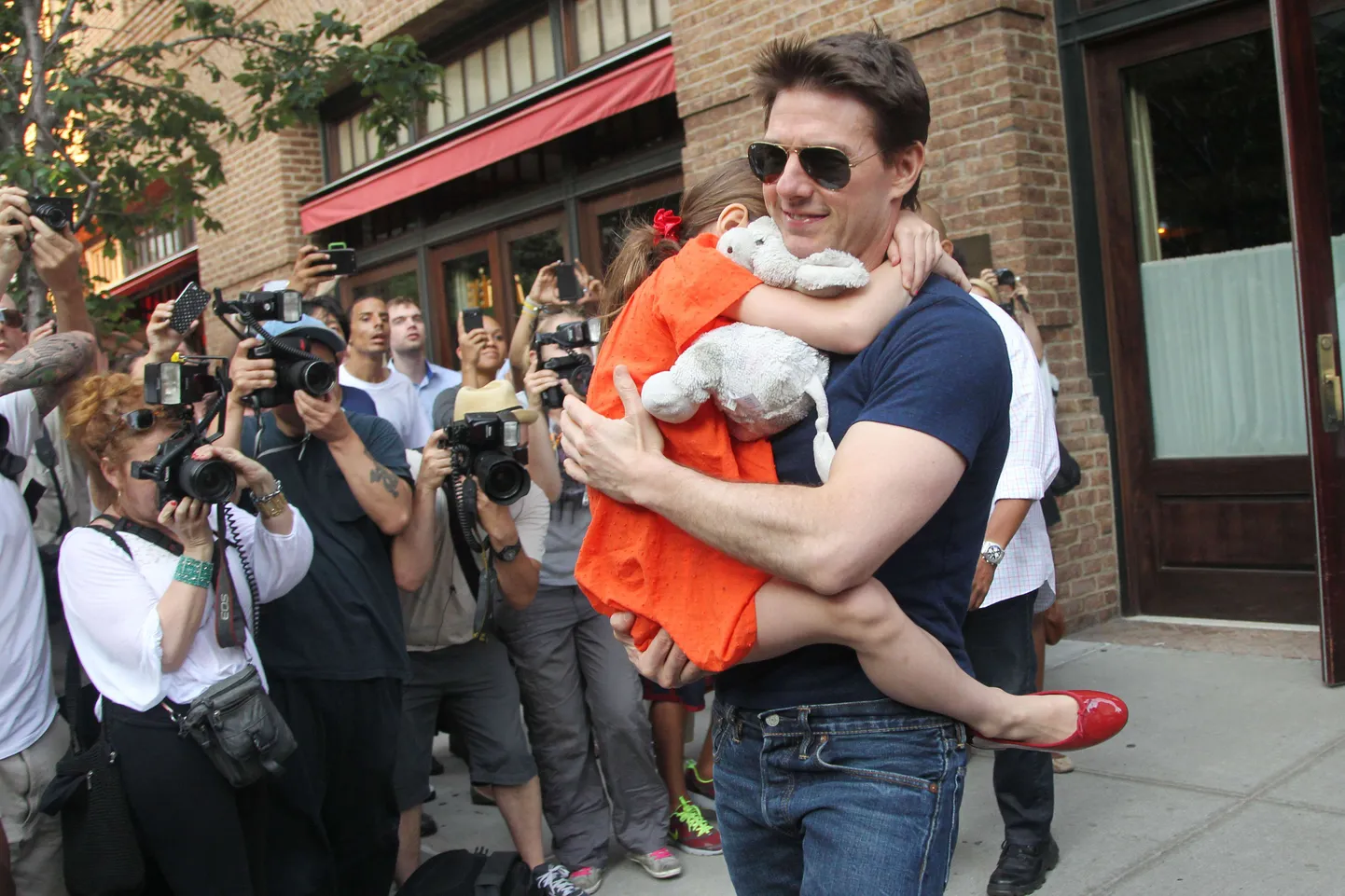 Tom Cruise Suriga aastal 2012