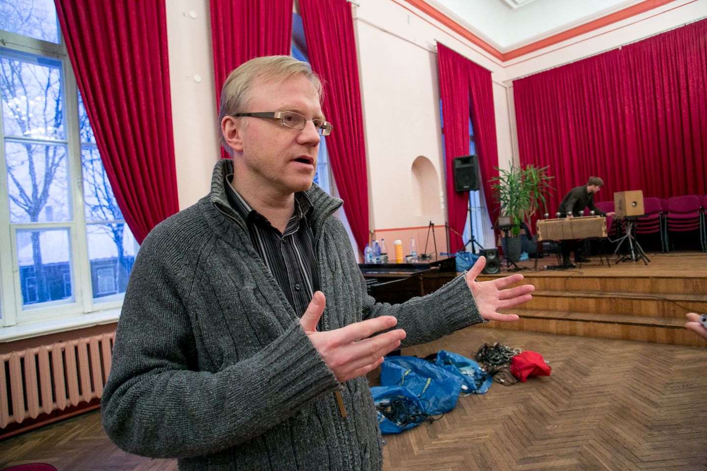 Pärnu nüüdimuusikapäevi veab iga aasta jaanuaris eest dirigent ja muusik Andrus Kallastu.