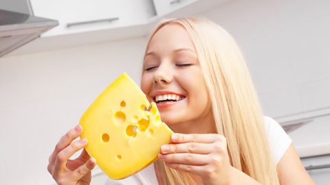 Сколько сыра можно съедать в неделю и в чем его вред