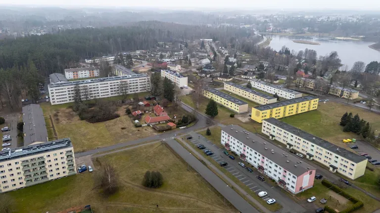 Именно в этом районе Пыльва живет семья Фреди.