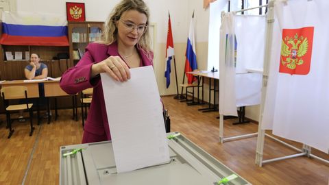 Venemaal algas kolmepäevane hääletamine parlamendivalimistel