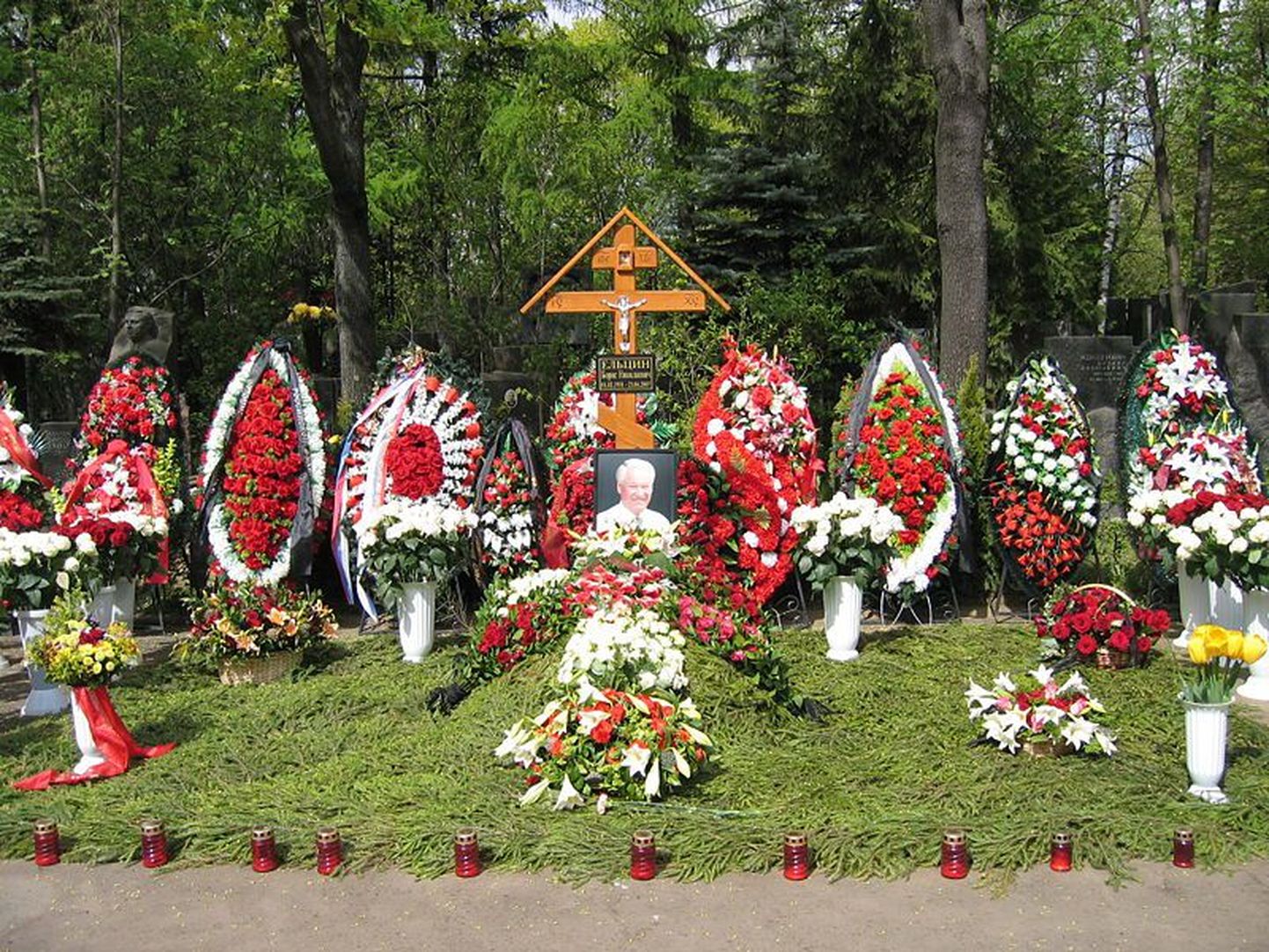 Boriss Jeltsini haud Moskvas Novodevitši kalmistul