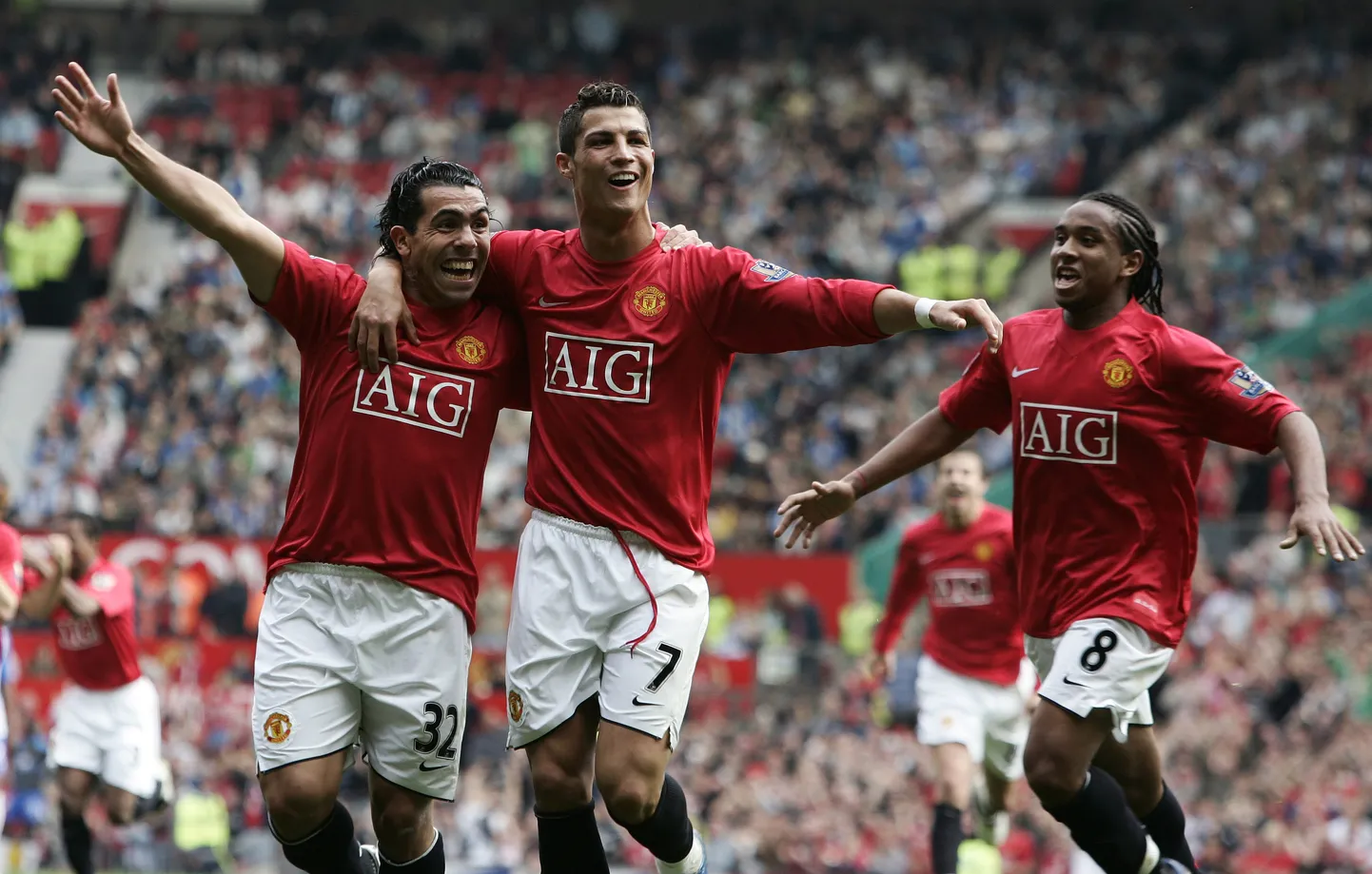 Manchester Unitedi mängijad Carlos Tevez (vasakul), Cristiano Ronaldo (keskel) ja Anderson.