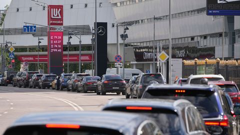 WSJ ⟩ Venemaa vonklevad kütusesabad kuulutavad Putinile poliitilist kriisi