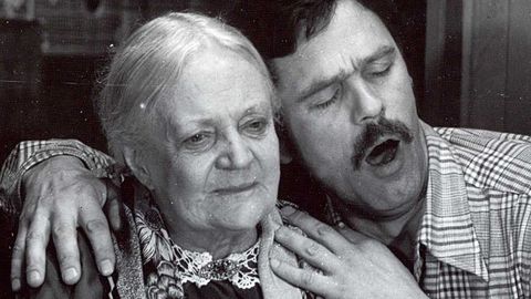 TESTS ⟩ Vai zini, kādu vārdu trūkst šajos filmu nosaukumos?