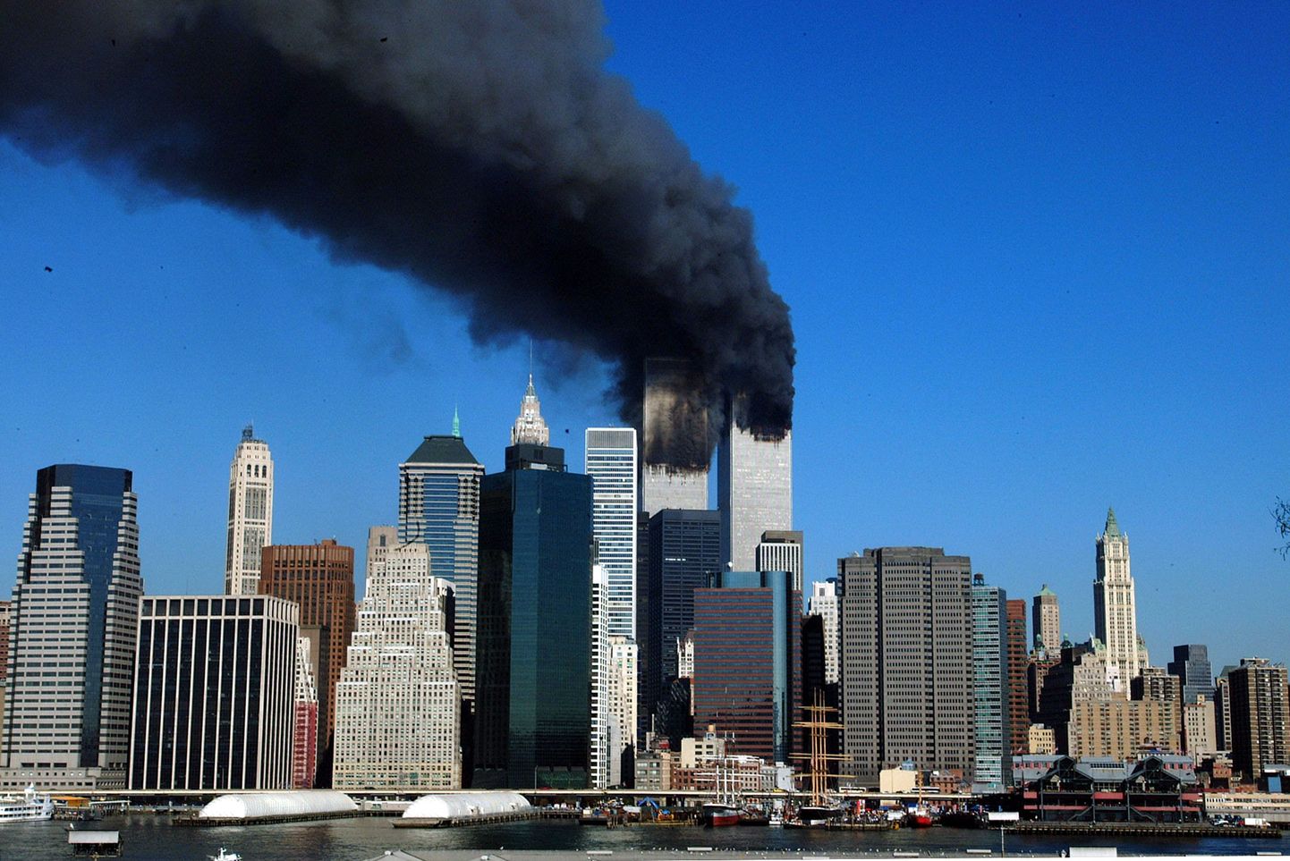 Rünnakust Maailma Kaubanduskeskuse kaksiktornidele möödub täna 17 aastat.
