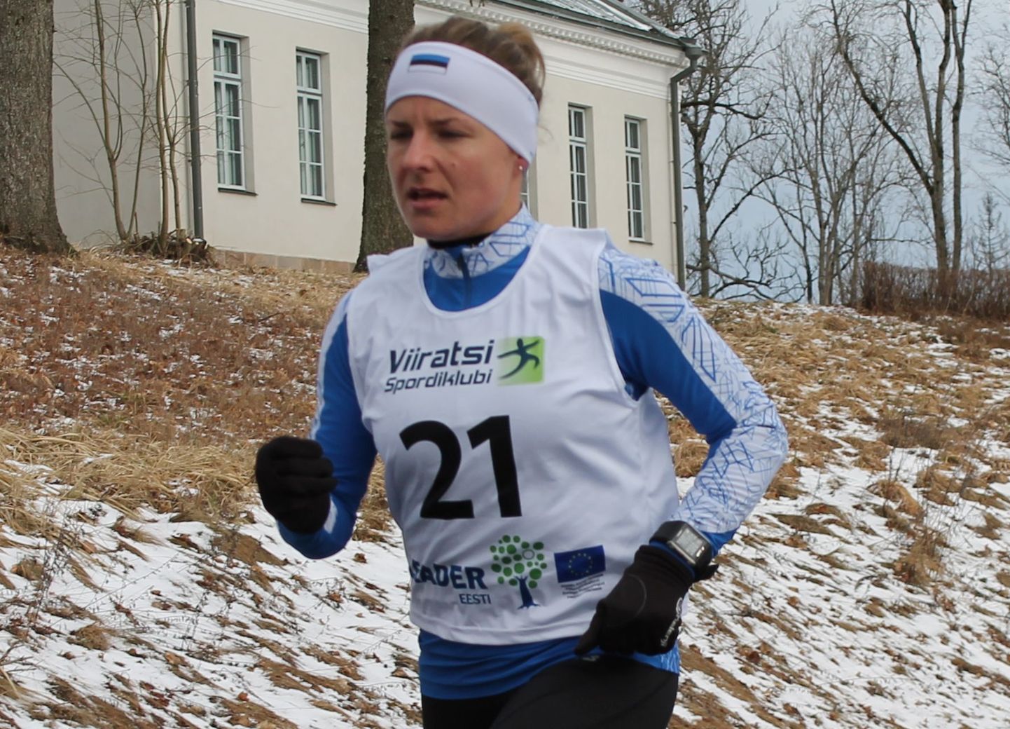 Sille Puhu võitis teist aastat järjest klubi Tartu maraton kuubiku sarja. Pilt on tehtud tänavuselt Staieri talvejooksul.