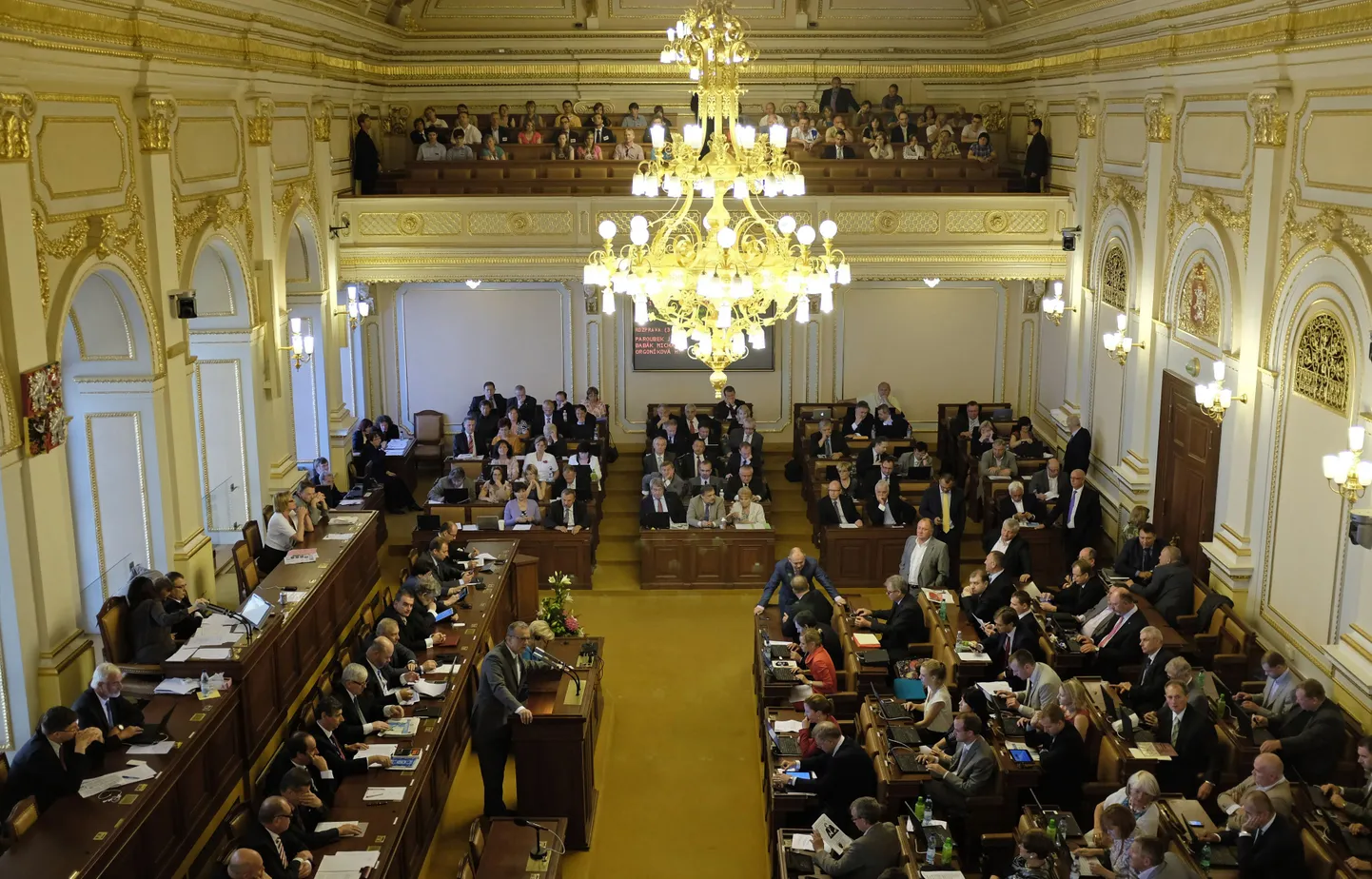 Tšehhi parlament täna Prahas asju arutamas.