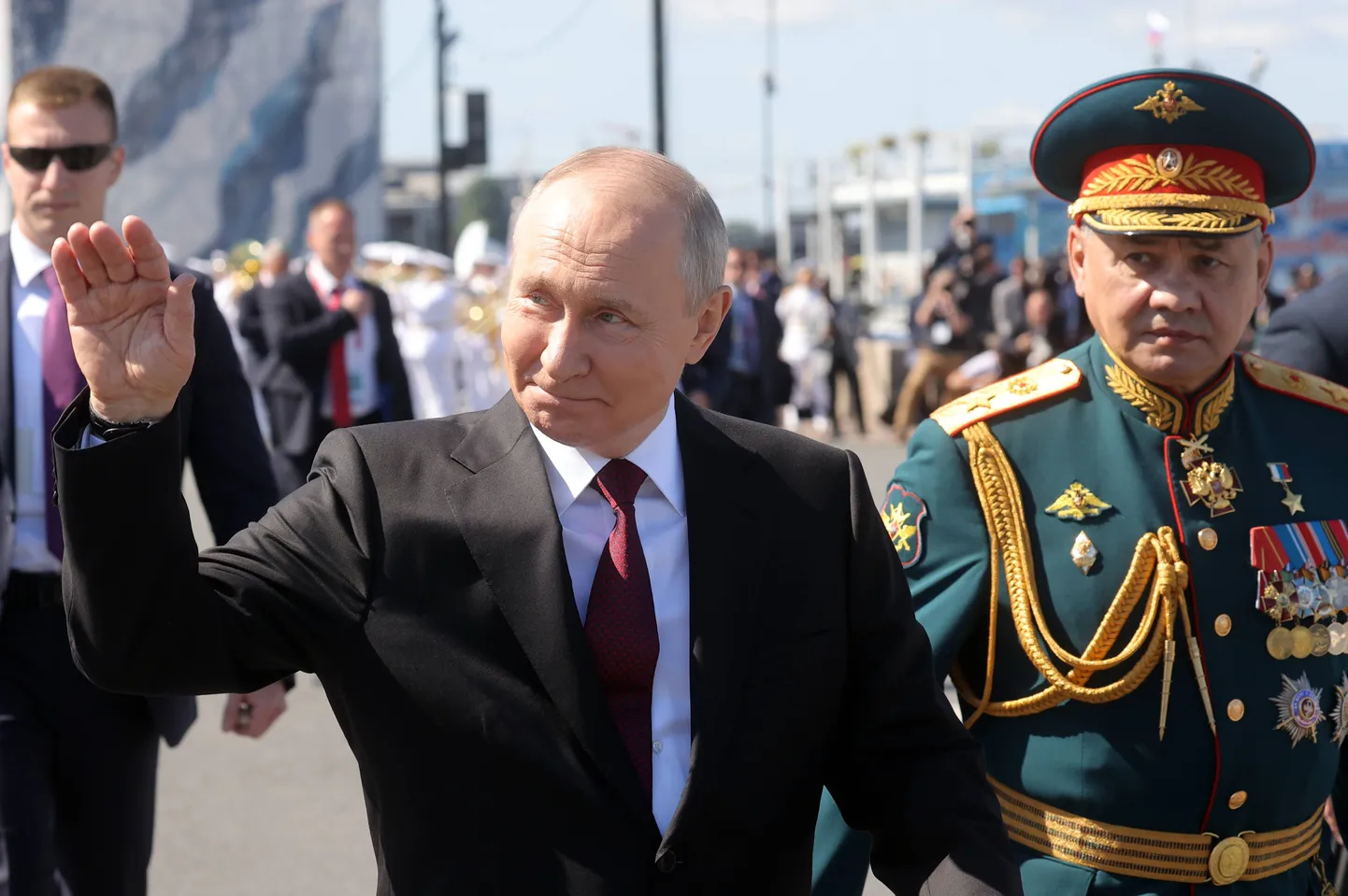 Venemaa president Vladimir Putin ja kaitseminister Sergei Šoigu.