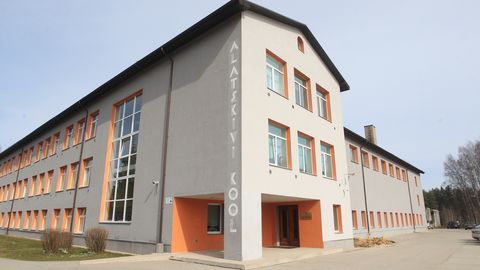 Peipsiääre vald asus otsima Alatskivi koolile uut juhti