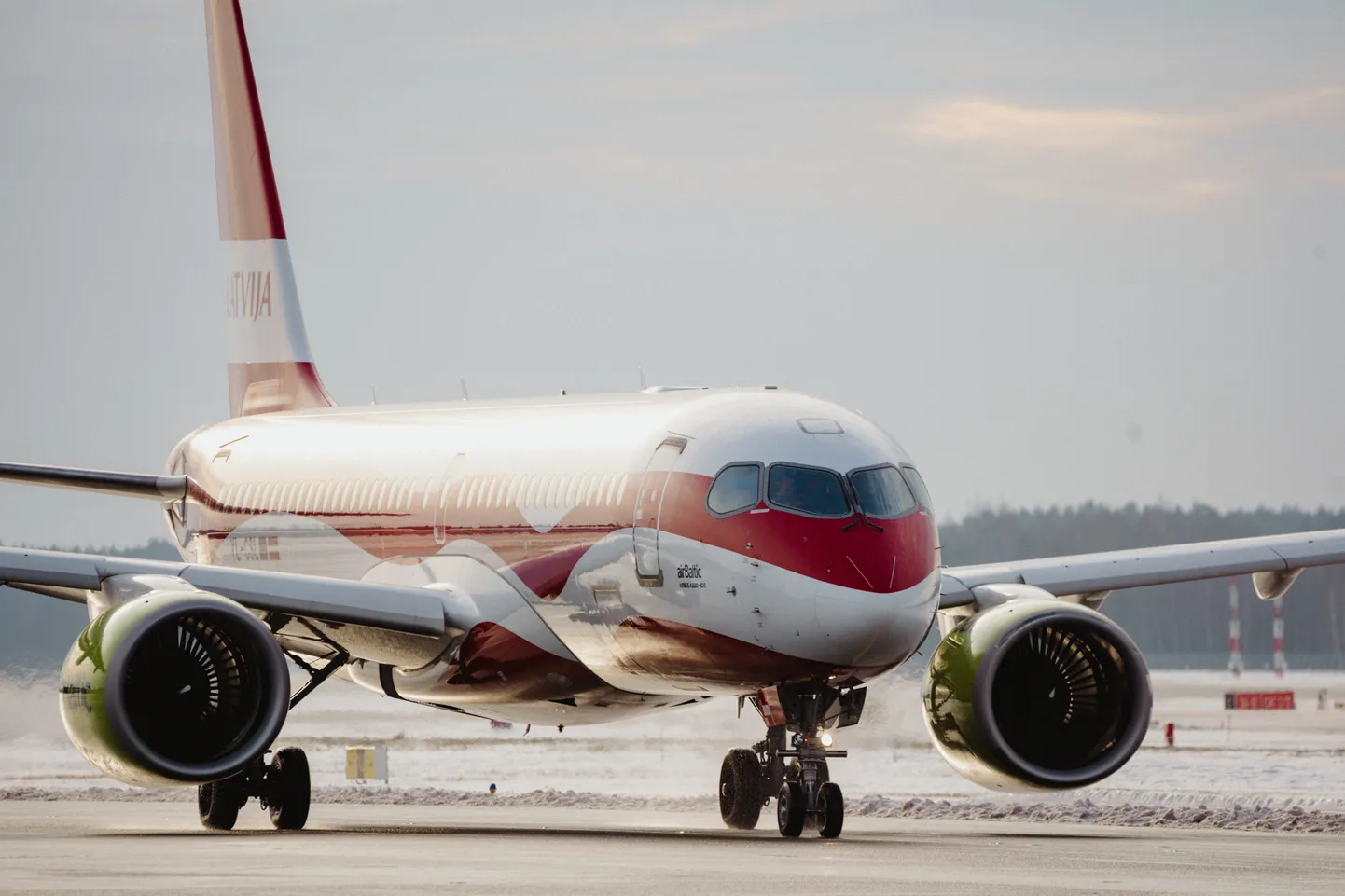 Самолет airBaltic